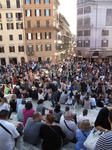 SX31452 Crowd at Spanish Steps.jpg